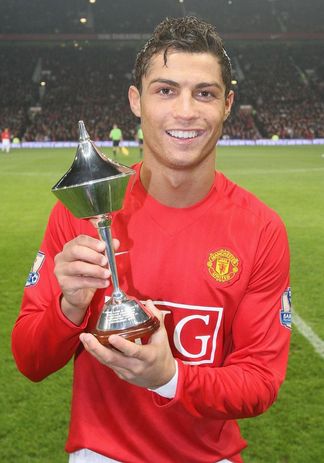 世界杯竞猜-pfa英超最佳球员 百科英超PFA最佳球员